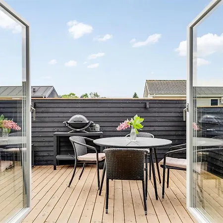 Holiday home Sylvelin - 40m From The Sea By Interhome