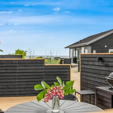 Holiday home Sylvelin - 40m From The Sea By Interhome